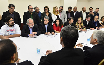 assinatura acordo Caixa - Jailton Garcia.jpg